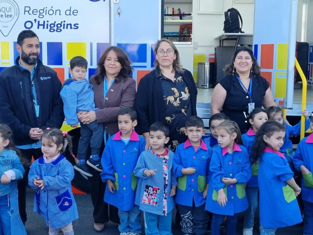 Bibliomóvil Regional: Un viaje literario que transforma comunidades