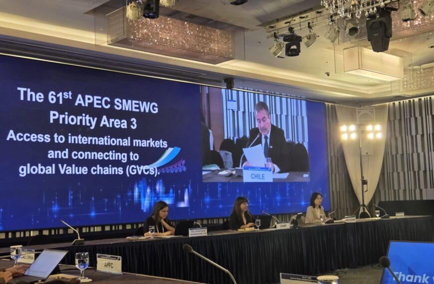 Henry Azurmendi y su impacto en la innovación de Mipymes en APEC